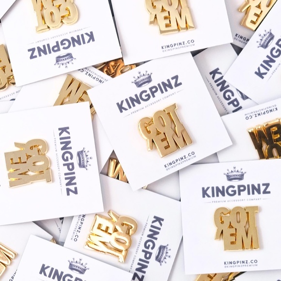 Got 'Em Lapel Pin - Gold - Picture 2 of 2